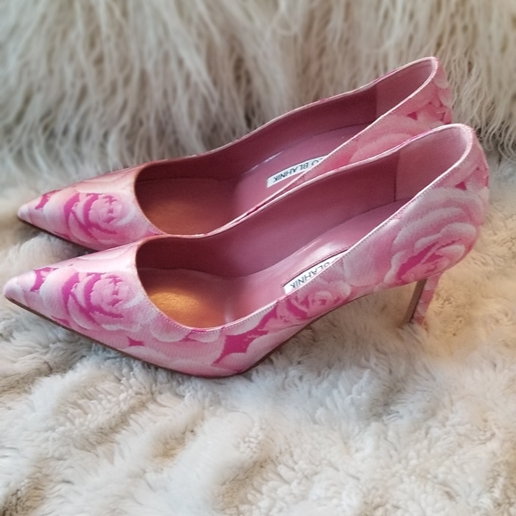 New gorgeous floral BB pumps by Manolo Blahnik - Picture 5 of 6